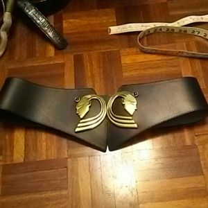Toni Laura belt